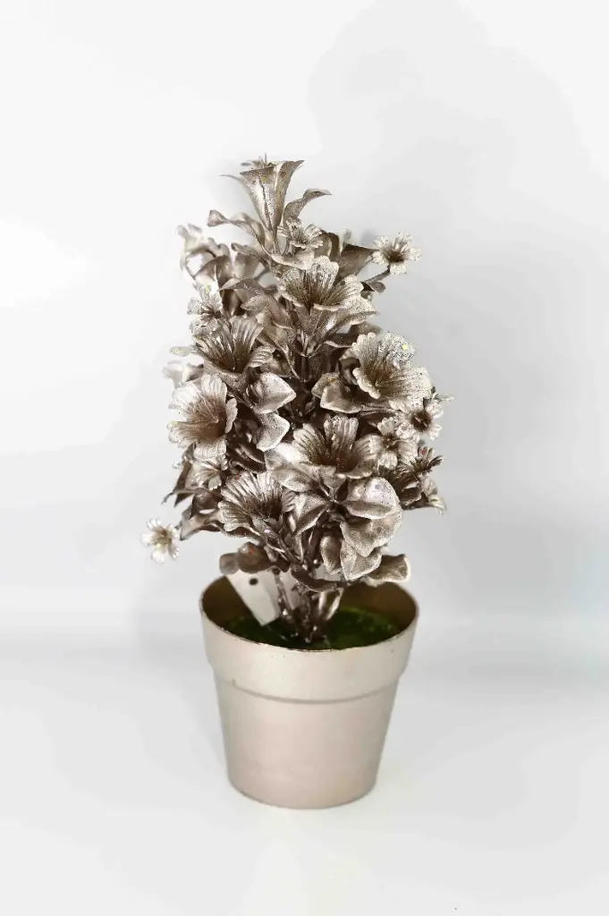 Christmas tree A10895