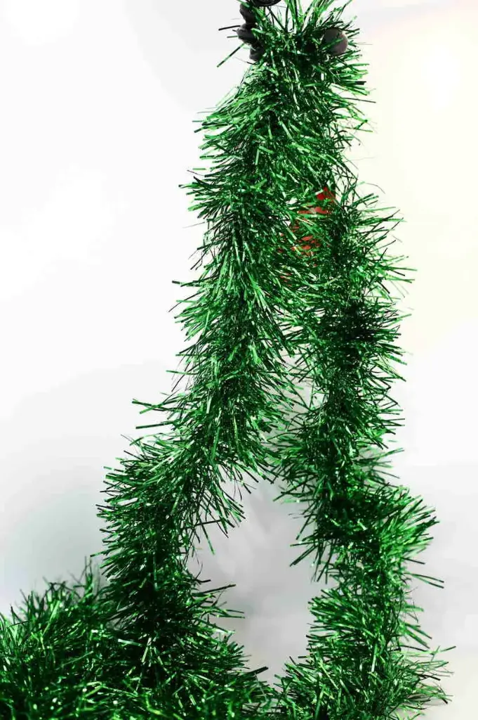 Christmas chain 2M 9236