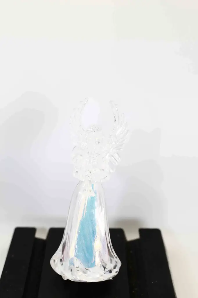 Thiên Thần Tỏa Sáng A10834